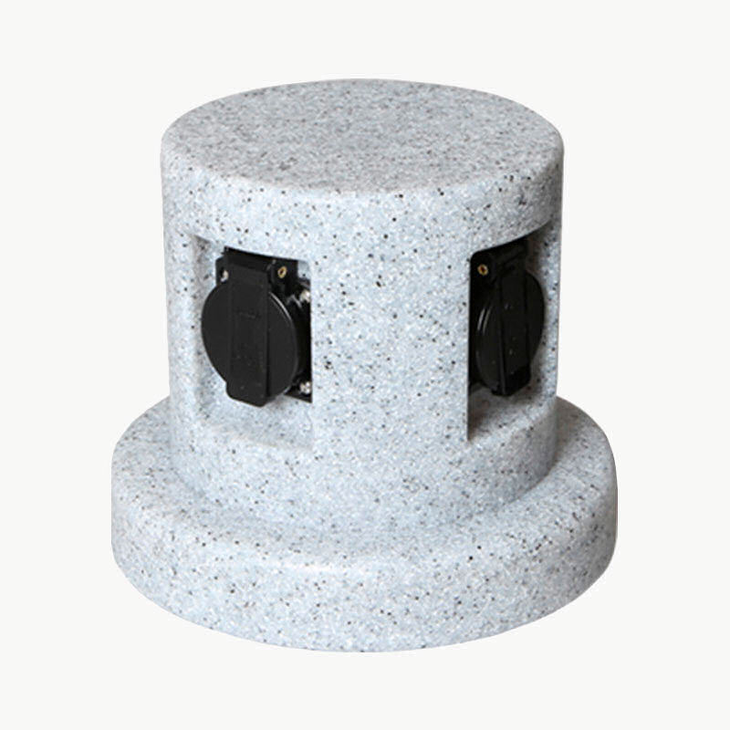 Steckdose für Außen mit vier Anschlüssen | Lifeground.de